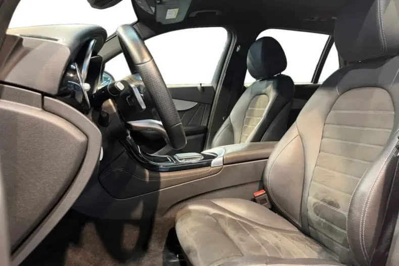 Mercedes-Benz GLC 220 din 2020 cu 84.588 km - oferta MER165042 - foto 5