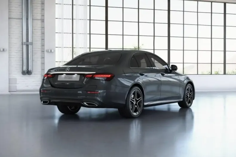 Mercedes-Benz E 300 din 2022 cu 34.533 km - oferta MER165054 - foto 2