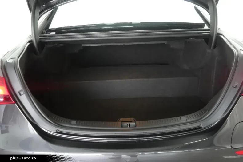 Mercedes-Benz E 300 din 2022 cu 84.000 km - oferta MER165058 - foto 34