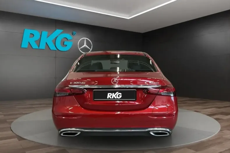 Mercedes-Benz E 300 din 2021 cu 31.924 km - oferta MER165060 - foto 4