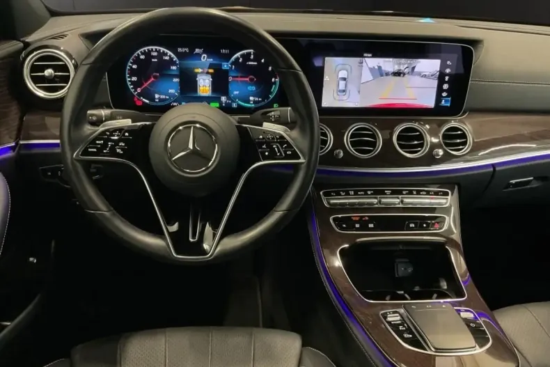 Mercedes-Benz E 300 din 2021 cu 31.924 km - oferta MER165060 - foto 7