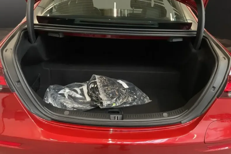 Mercedes-Benz E 300 din 2021 cu 31.924 km - oferta MER165060 - foto 11