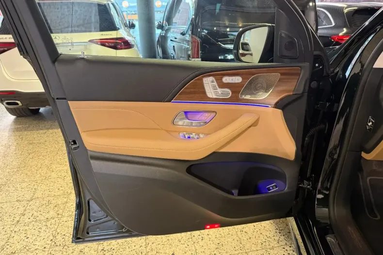 Mercedes-Benz GLE 350 din 2025 cu 6.100 km - oferta MER165062 - foto 14