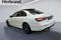 Mercedes-Benz E 300 din 2022 cu 60.703 km - oferta MER165066 - foto 4