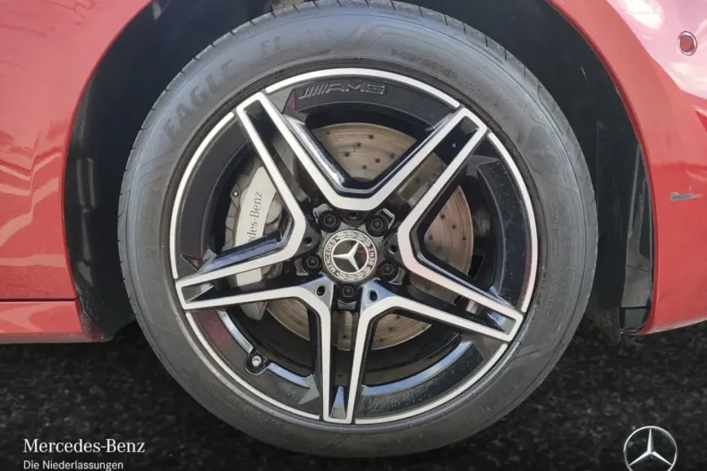 Mercedes-Benz E 300 din 2022 cu 69.944 km - oferta MER165068 - foto 4