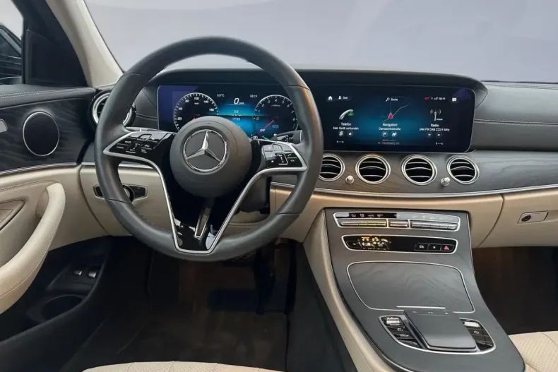 Mercedes-Benz E 300 din 2021 cu 17.120 km - oferta MER165070 - foto 10