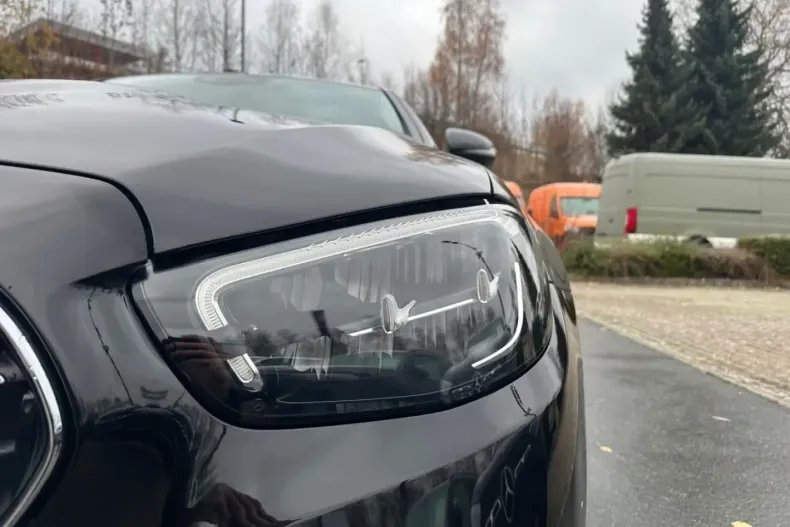 Mercedes-Benz E 300 din 2021 cu 17.120 km - oferta MER165070 - foto 16