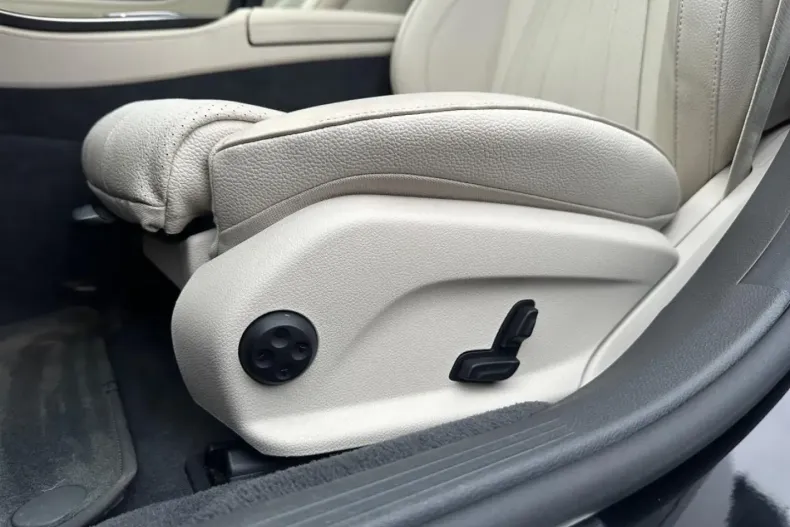 Mercedes-Benz E 300 din 2021 cu 17.120 km - oferta MER165070 - foto 18