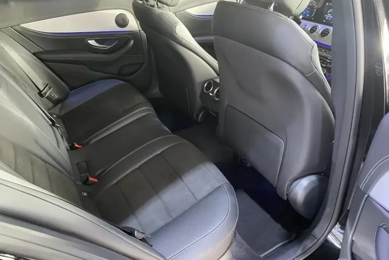 Mercedes-Benz E 300 din 2021 cu 79.937 km - oferta MER165073 - foto 20