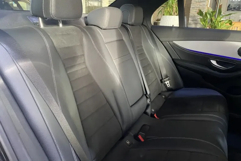 Mercedes-Benz E 300 din 2021 cu 79.937 km - oferta MER165073 - foto 21