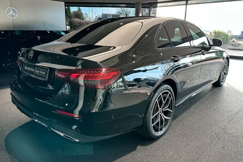 Mercedes-Benz E 300 din 2021 cu 93.450 km - oferta MER165074 - foto 5
