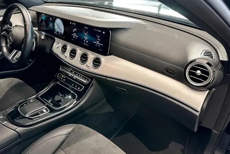 Mercedes-Benz E 300 din 2021 cu 93.450 km - oferta MER165074 - foto 8