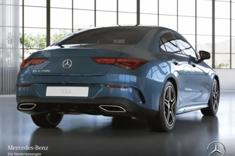 Mercedes-Benz CLA 250 din 2022 cu 65.984 km - oferta MER165082 - foto 3