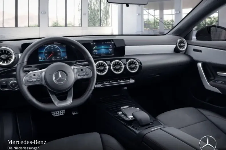 Mercedes-Benz CLA 250 din 2022 cu 65.984 km - oferta MER165082 - foto 9