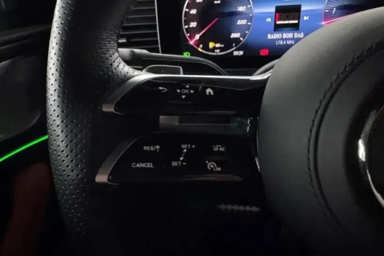 Mercedes-Benz GLE 450 din 2025 cu 21.500 km - oferta MER165102 - foto 23