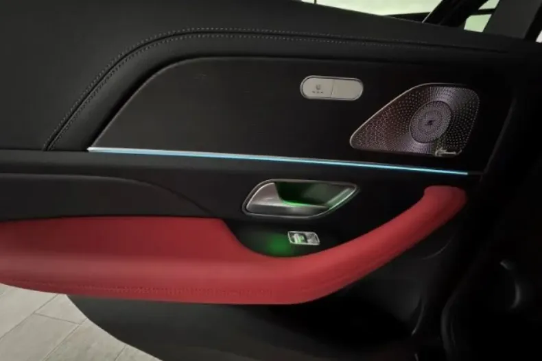 Mercedes-Benz GLE 450 din 2025 cu 21.500 km - oferta MER165102 - foto 26