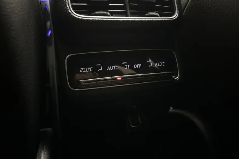 Mercedes-Benz GLE 400 din 2023 cu 67.600 km - oferta MER165105 - foto 28