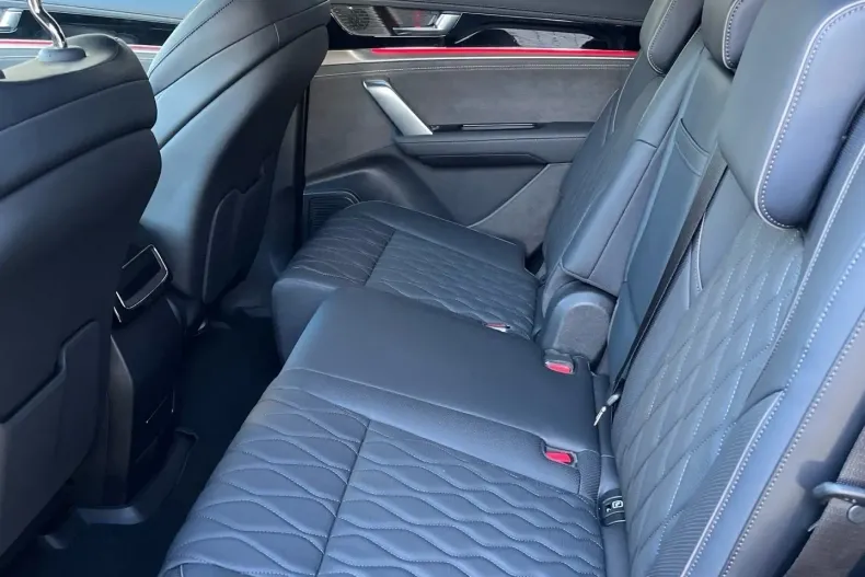 BYD TANG din 2025 cu 20.000 km - oferta BYD165109 - foto 3