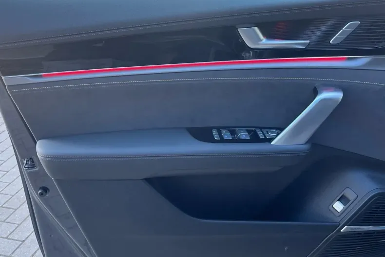 BYD TANG din 2025 cu 20.000 km - oferta BYD165109 - foto 9