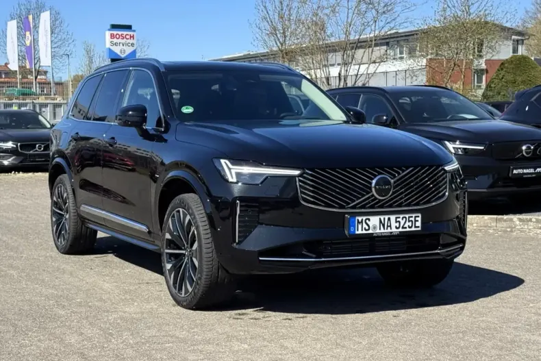 Volvo XC90 din 2024 cu 15.000 km - oferta VOL165111 - foto 1