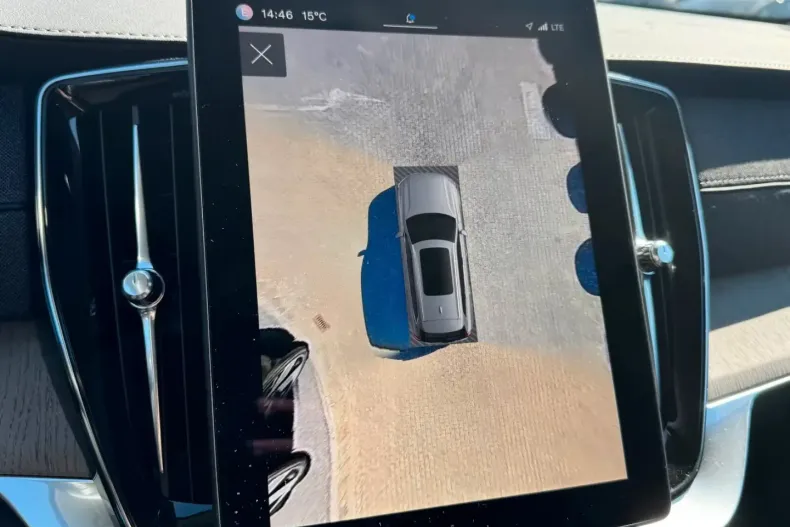 Volvo XC90 din 2024 cu 15.000 km - oferta VOL165111 - foto 17