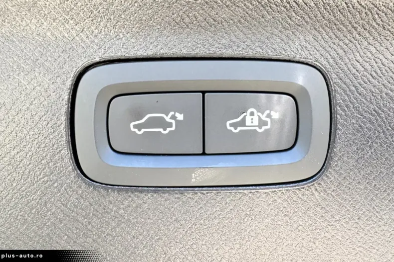 Volvo XC90 din 2024 cu 15.000 km - oferta VOL165111 - foto 21