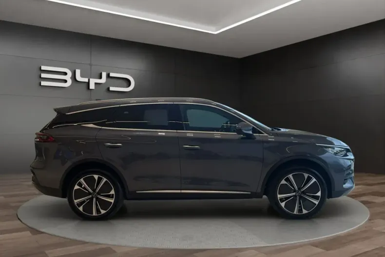 BYD TANG din 2025 cu 24.990 km - oferta BYD165113 - foto 8