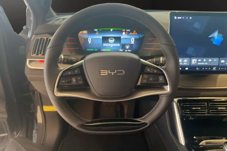 BYD TANG din 2025 cu 24.990 km - oferta BYD165113 - foto 11