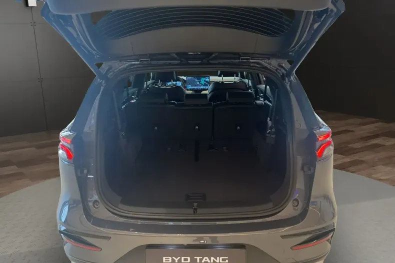 BYD TANG din 2025 cu 24.990 km - oferta BYD165113 - foto 20