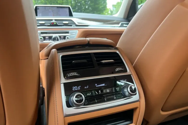 BMW 740 din 2021 cu 73.500 km - oferta BMW165114 - foto 15