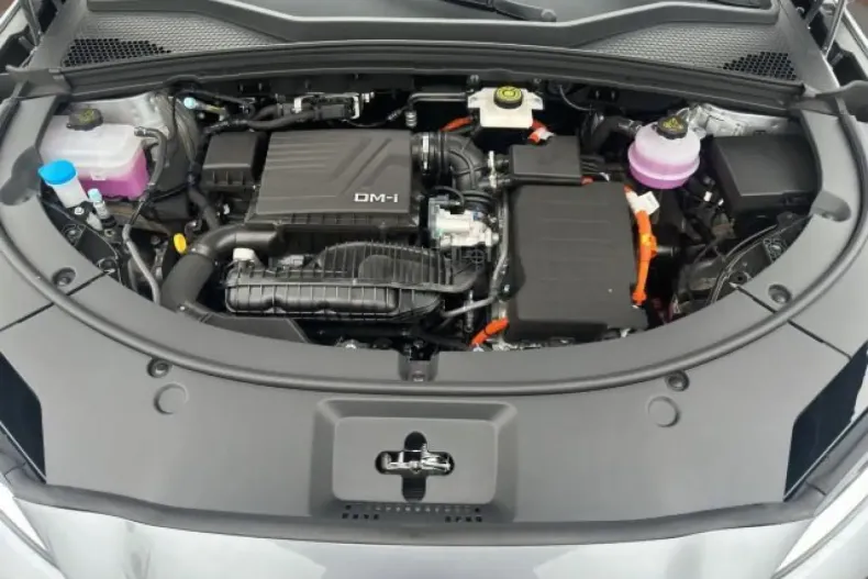 BYD SEAL U din 2025 cu 7.495 km - oferta BYD165115 - foto 10