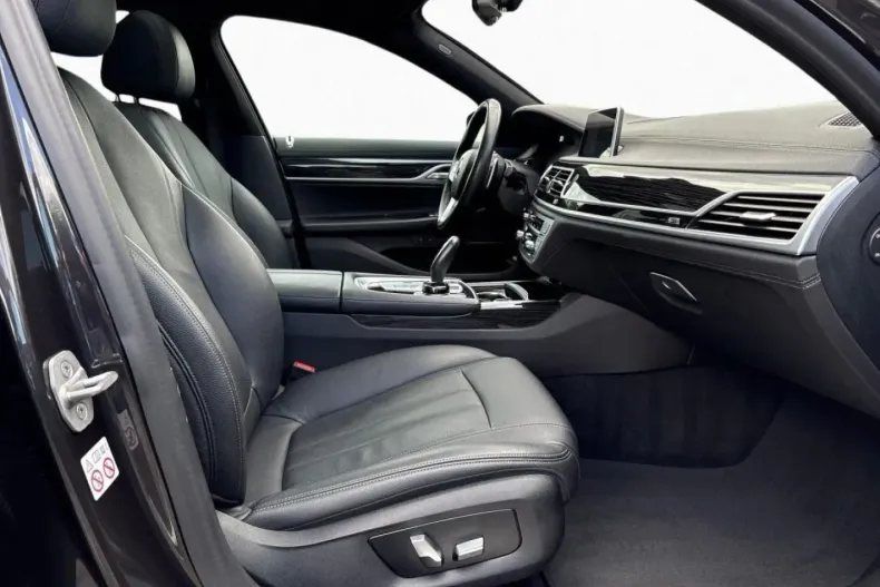 BMW 740 din 2021 cu 97.515 km - oferta BMW165116 - foto 14