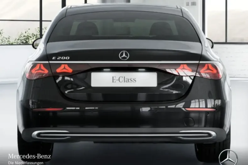 Mercedes-Benz E 200 din 2023 cu 4.134 km - oferta MER165122 - foto 7