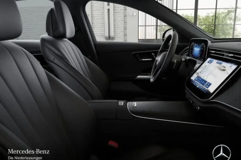 Mercedes-Benz E 200 din 2023 cu 4.134 km - oferta MER165122 - foto 11