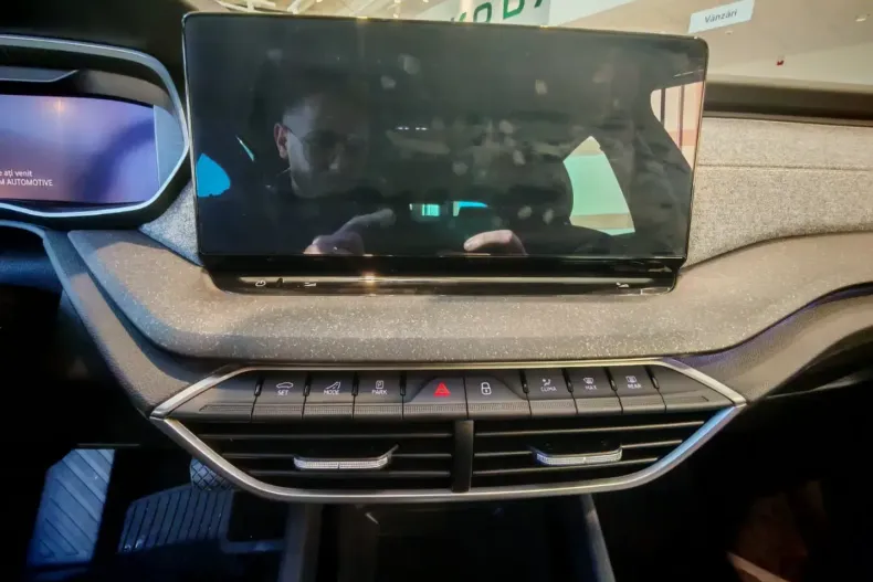 Skoda Octavia din 2025 cu 3.239 km - oferta SKO165126 - foto 15