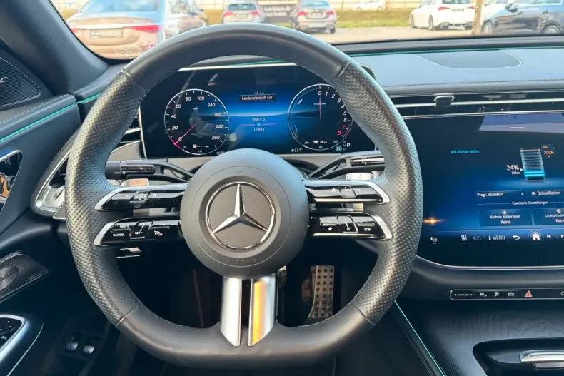 Mercedes-Benz E 300 din 2024 cu 12.187 km - oferta MER165128 - foto 12