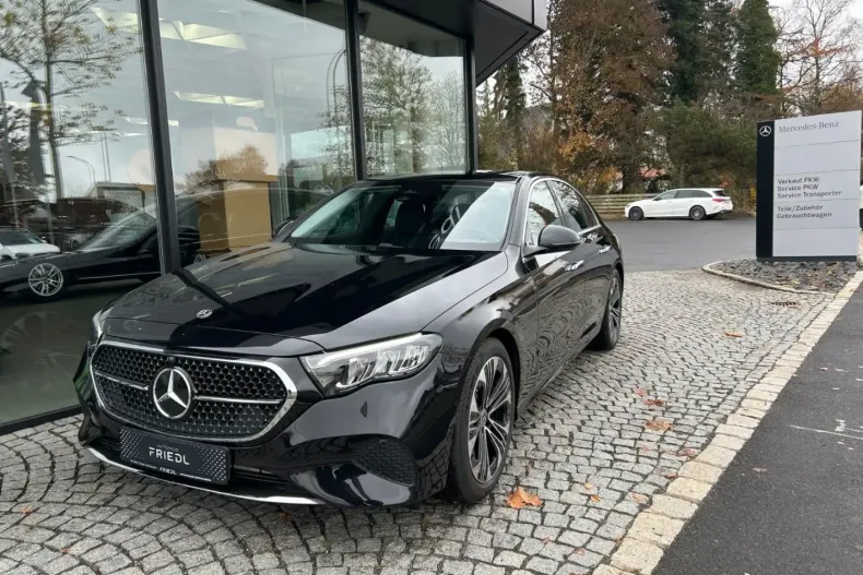 Mercedes-Benz E 220 din 2024 cu 23.500 km - oferta MER165129 - foto 3