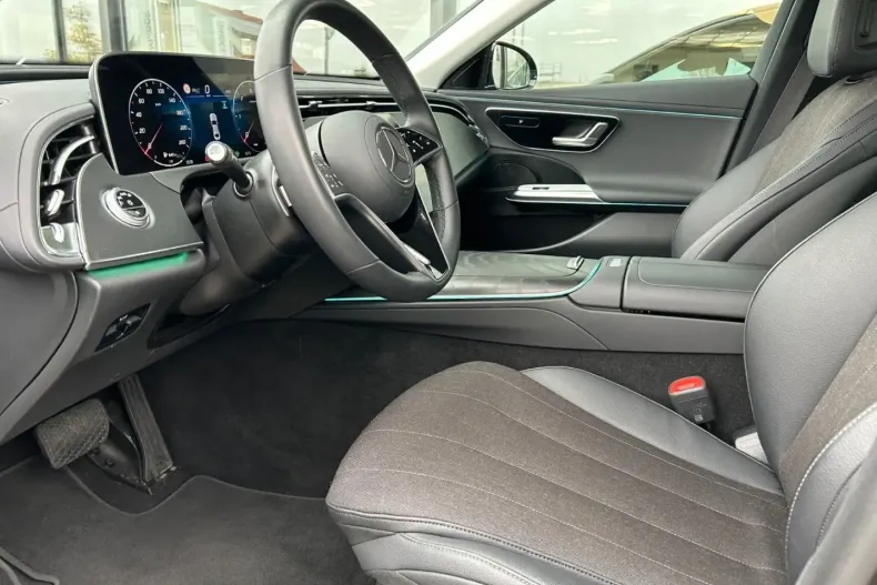 Mercedes-Benz E 220 din 2024 cu 23.500 km - oferta MER165129 - foto 9