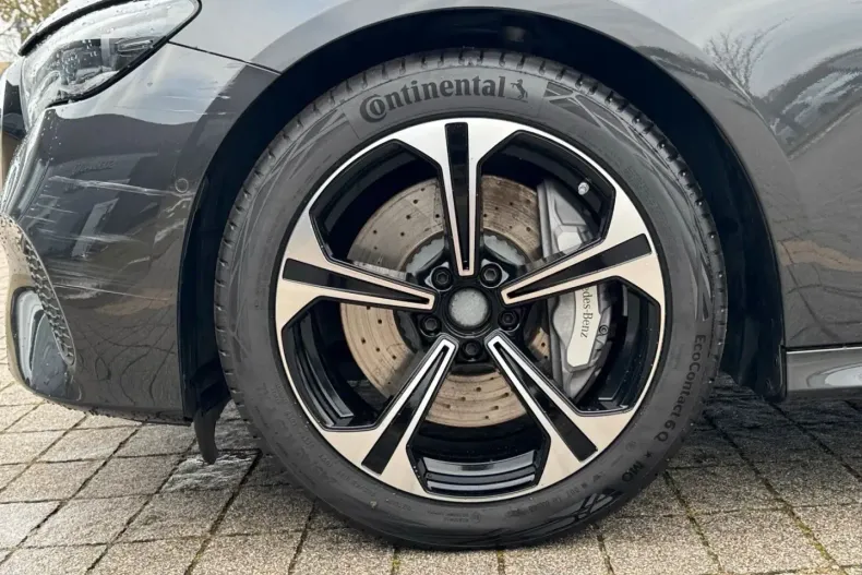 Mercedes-Benz E 400 din 2024 cu 62.653 km - oferta MER165130 - foto 19