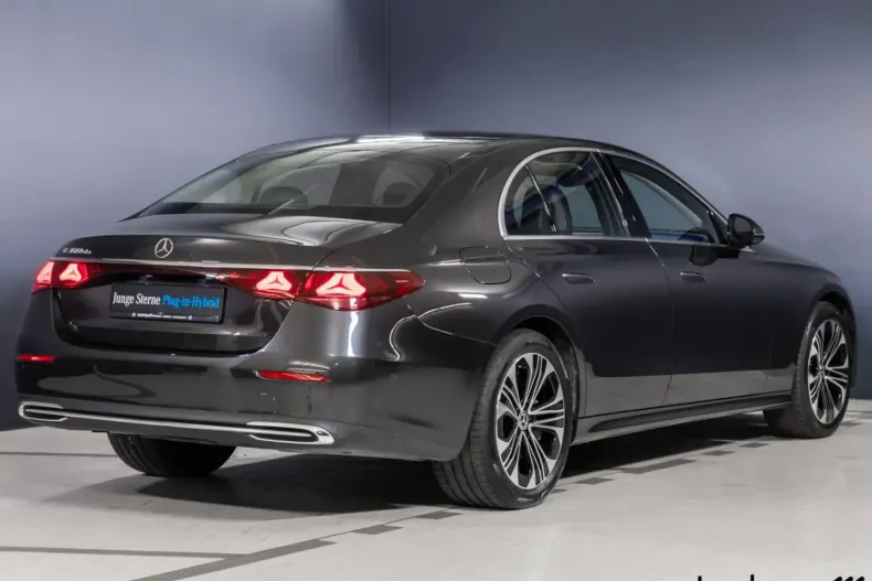 Mercedes-Benz E 300 din 2024 cu 8.914 km - oferta MER165132 - foto 2