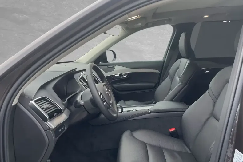 Volvo XC90 din 2024 cu 20.500 km - oferta VOL165133 - foto 5