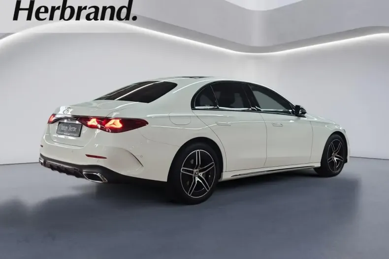 Mercedes-Benz E 220 din 2024 cu 18.656 km - oferta MER165135 - foto 3