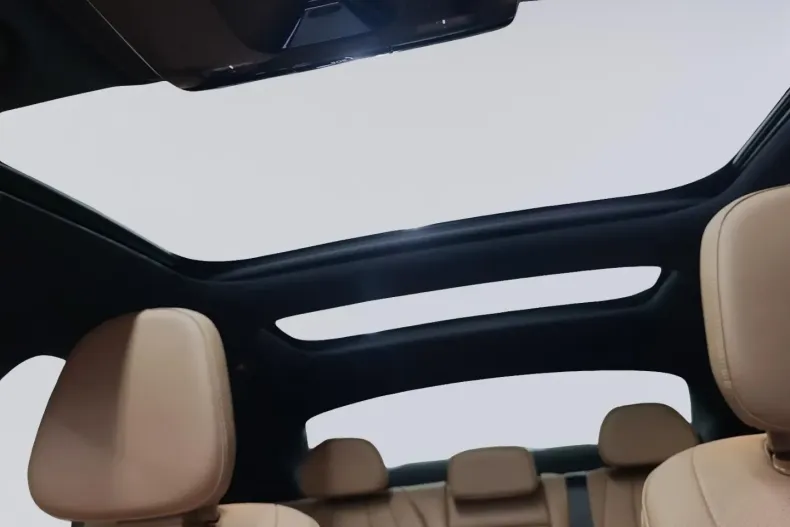 Mercedes-Benz E 220 din 2024 cu 18.656 km - oferta MER165135 - foto 13