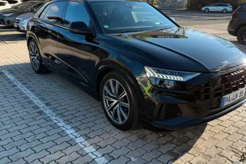 Audi SQ8 din 2023 cu 28.000 km - oferta AUD165137 - foto 1