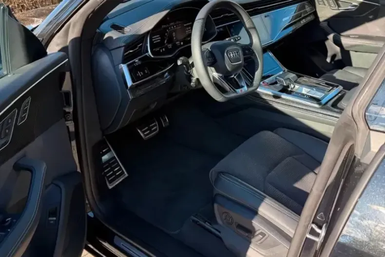 Audi SQ8 din 2023 cu 28.000 km - oferta AUD165137 - foto 8