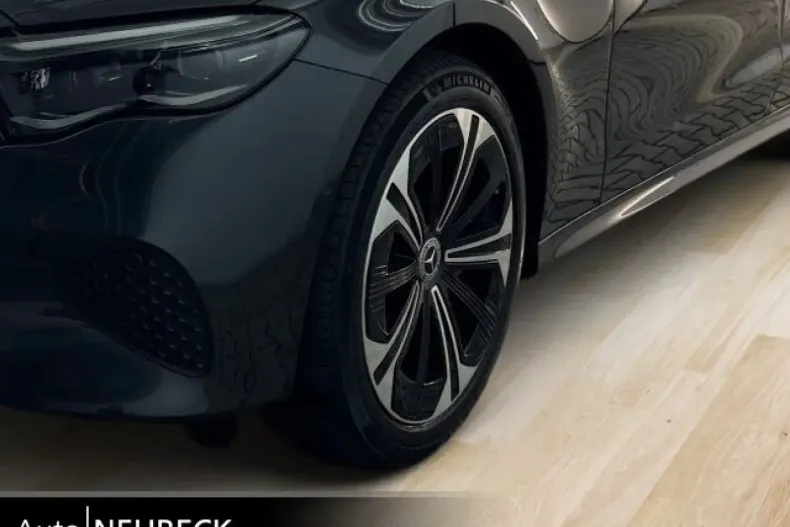 Mercedes-Benz E 300 din 2024 cu 5.300 km - oferta MER165144 - foto 10