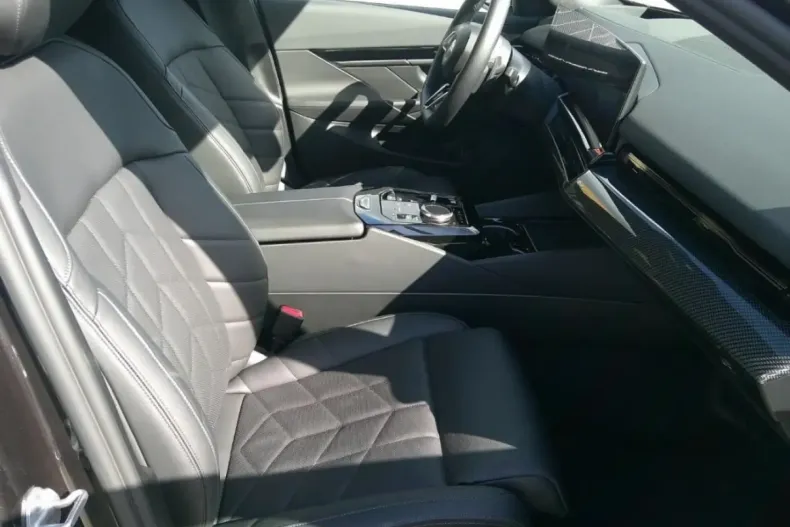 BMW 520 din 2025 cu 24.800 km - oferta BMW165198 - foto 5