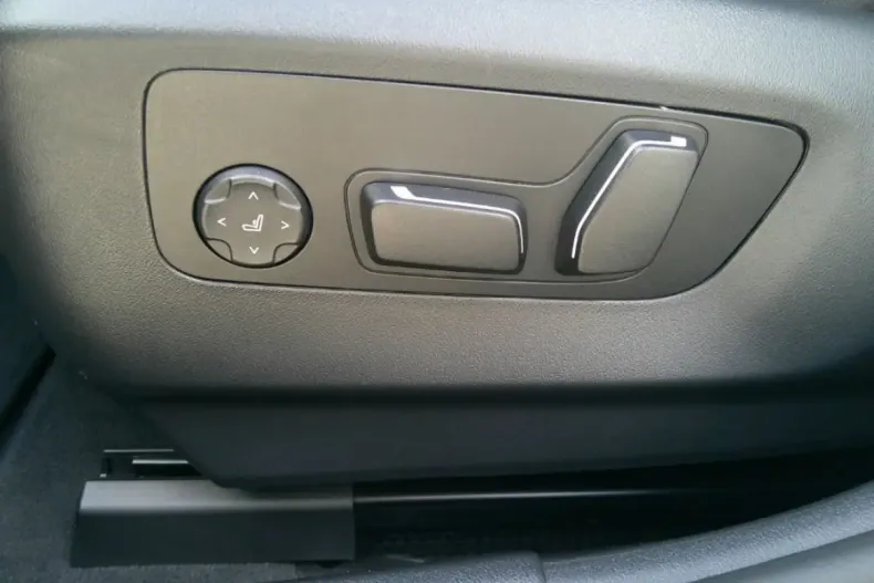 BMW 520 din 2025 cu 24.800 km - oferta BMW165198 - foto 11