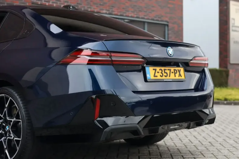 BMW 550 din 2024 cu 45.710 km - oferta BMW165201 - foto 12