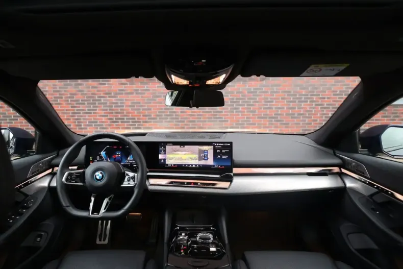 BMW 550 din 2024 cu 45.710 km - oferta BMW165201 - foto 33